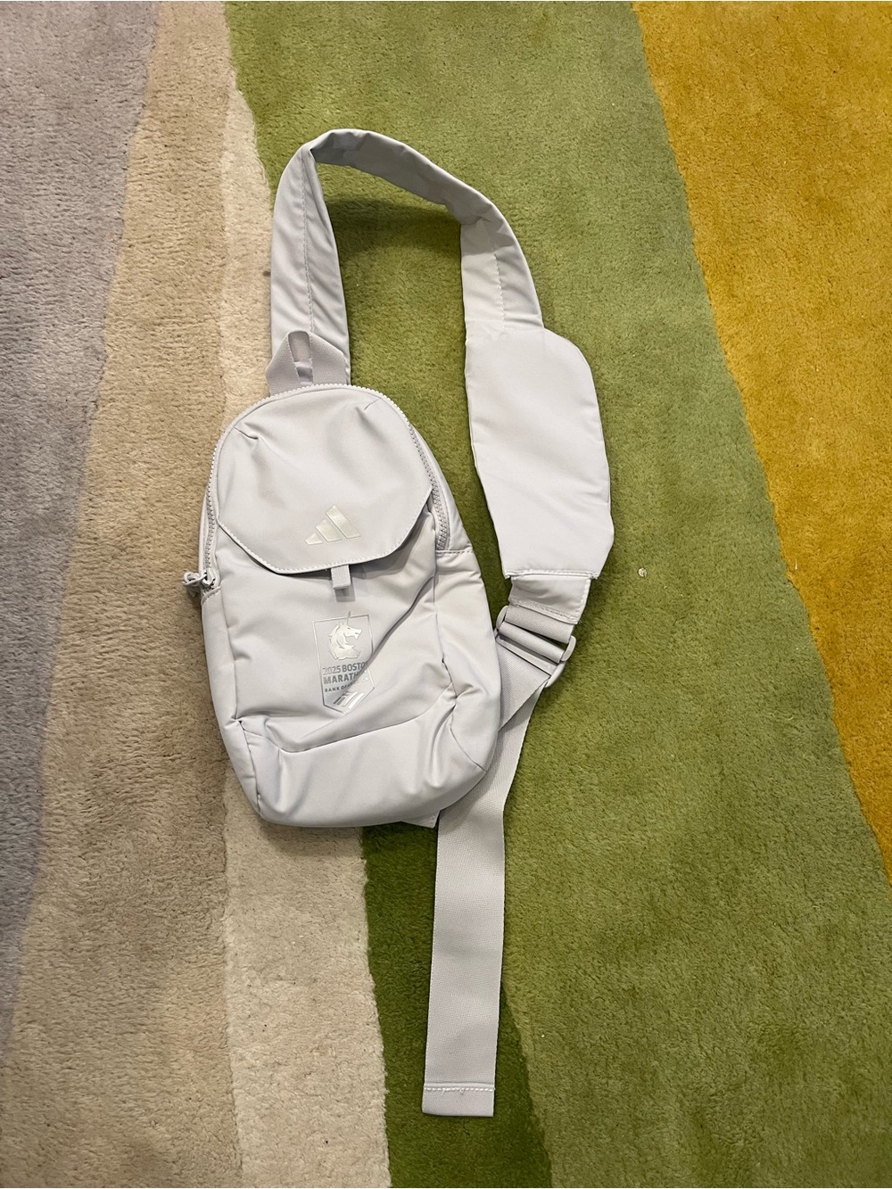 Adidas Boston Marathon 2025 129th Sling Bag Gray Zipper Pocket Run Essentials 3